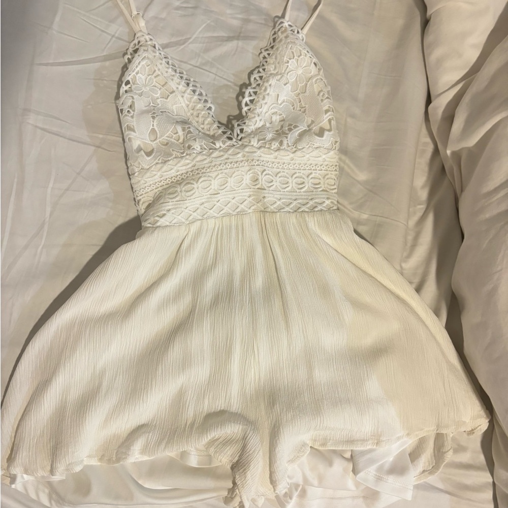 VINTAGE BOHO FLORAL LACE ROMPER S